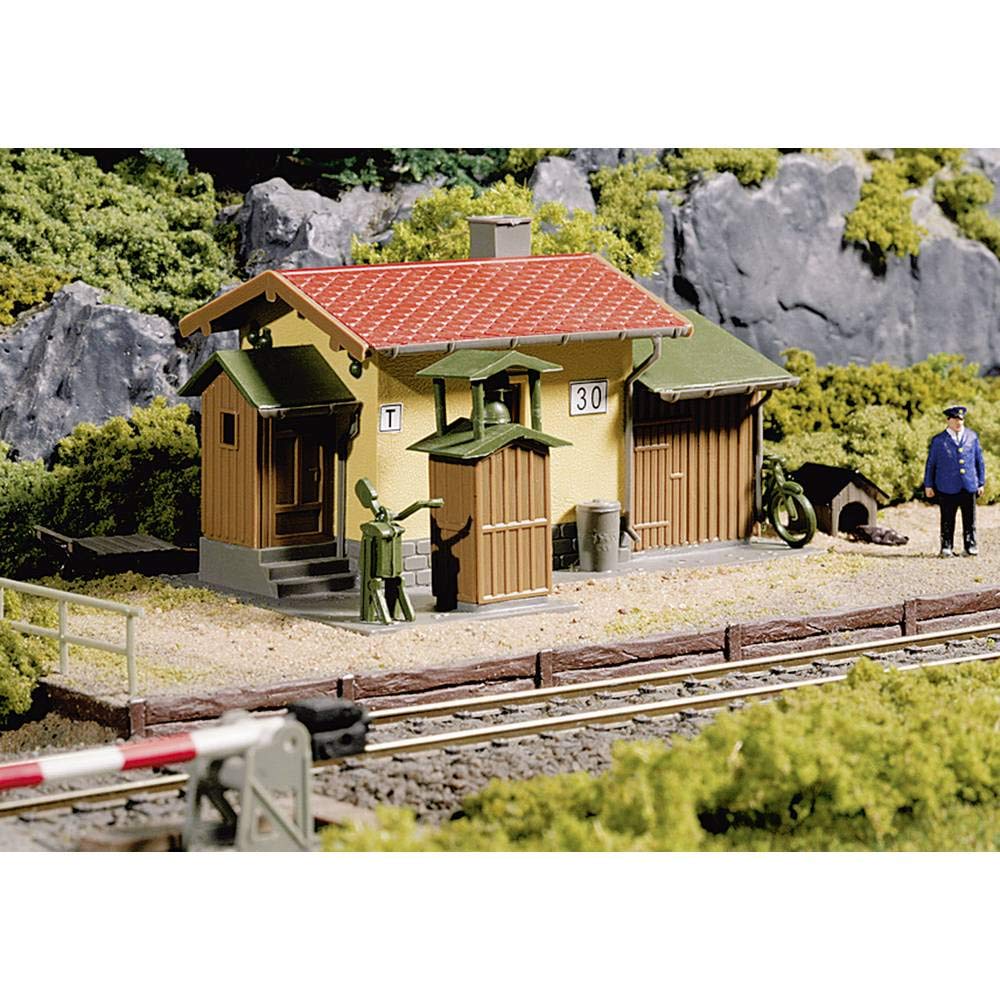 Auhagen 11322 Track Inspector's House Modelling Kit
