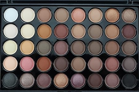 Amazon マットなアイシャドー Yokino アイシャドウパレット 携帯便利 極め細かい 欧米風 明るい目効果 晴らしい発色 化粧パレット パレット 黒 40色 A Yokino Makeup アイシャドウ 通販