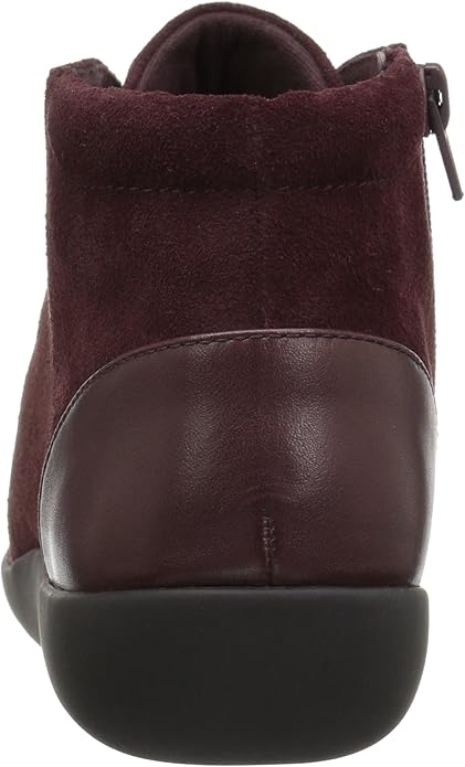 clarks women's medora sage ankle bootie