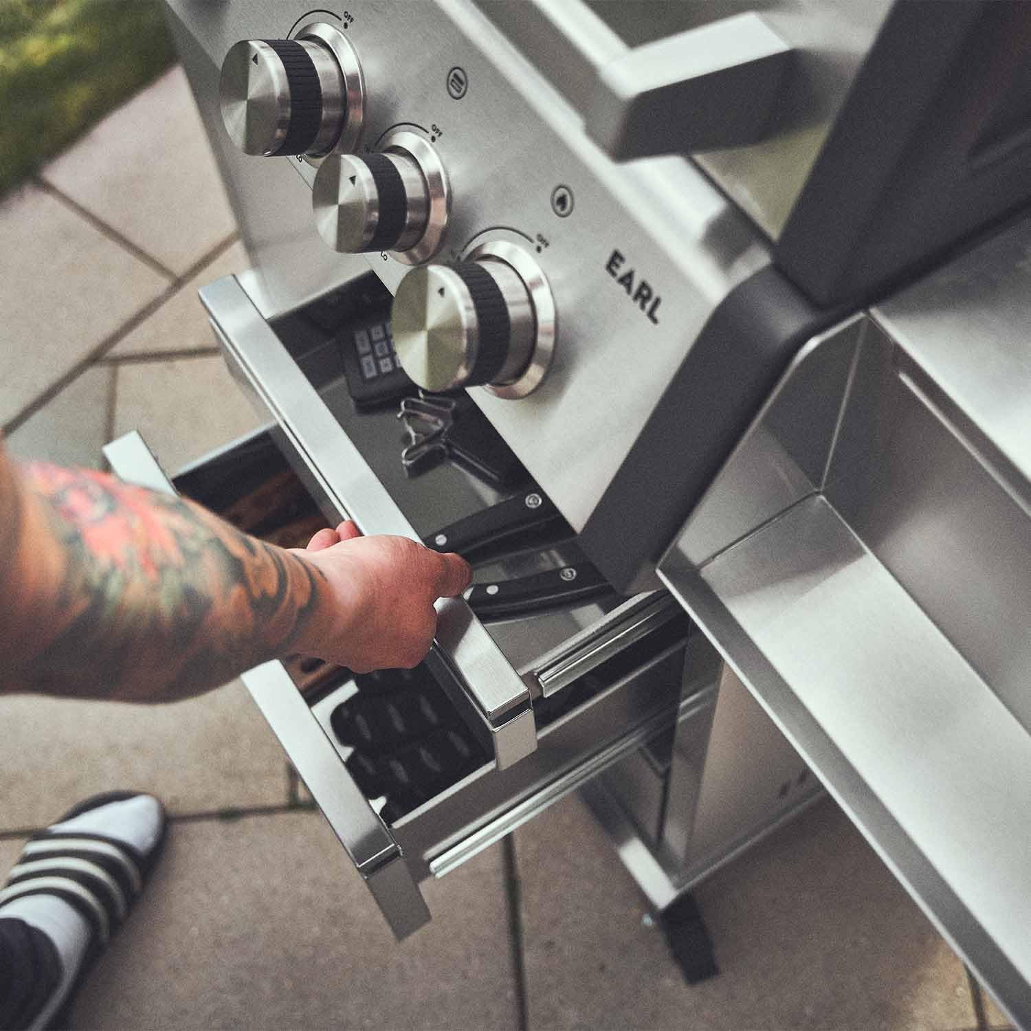 BURNHARD® 4-Brenner Gasgrill Edelstahl inkl. Heckbrenner, mit Gusseisen Grillrost & inkl. stabiler Abdeckhaube, Seitenkochfeld mit Infrarot Keramikbrenner - Big EARL 8