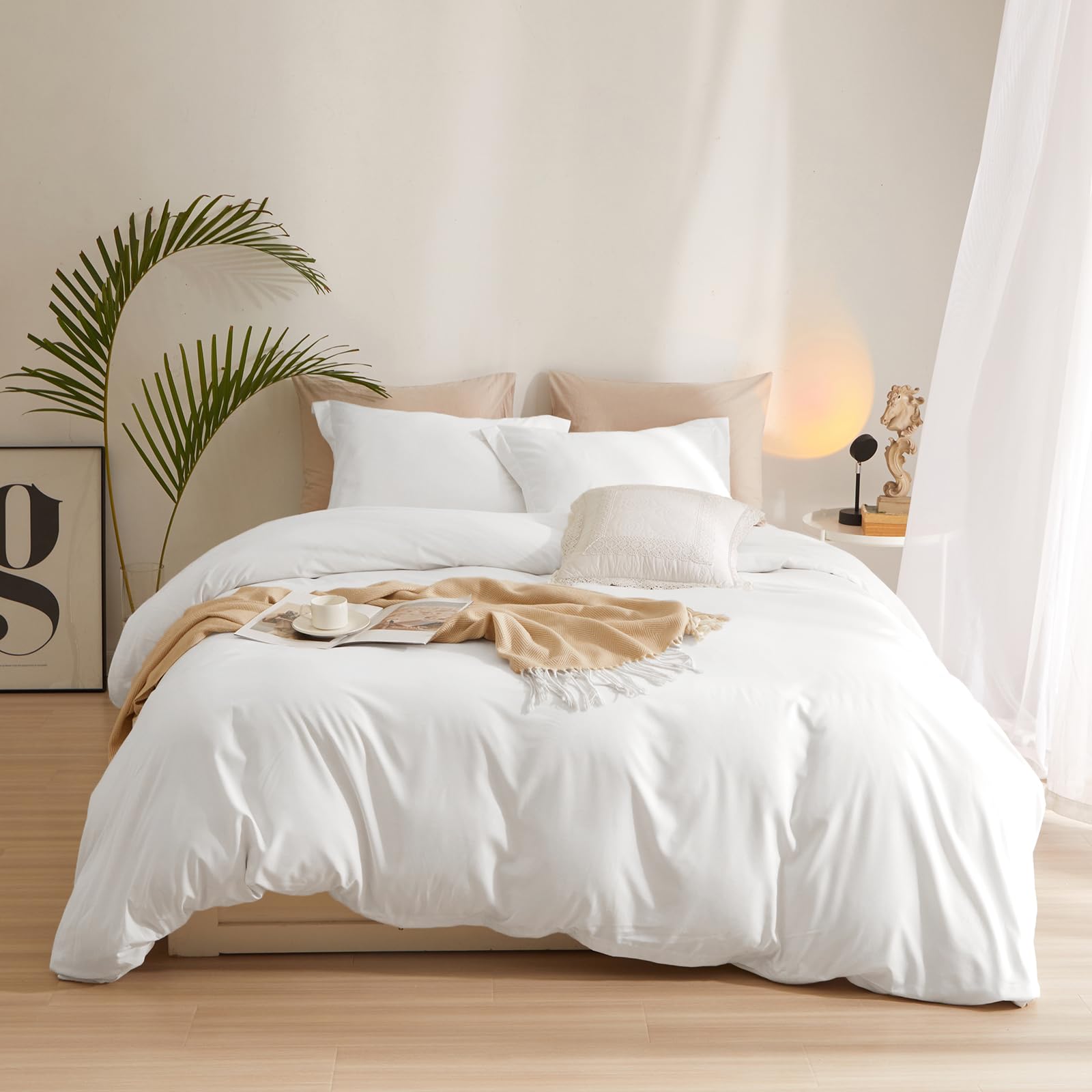 Photo 1 of * VERY USED* AMWAN Queen Size Duvet  White Comforter Cover with Zipper Closure