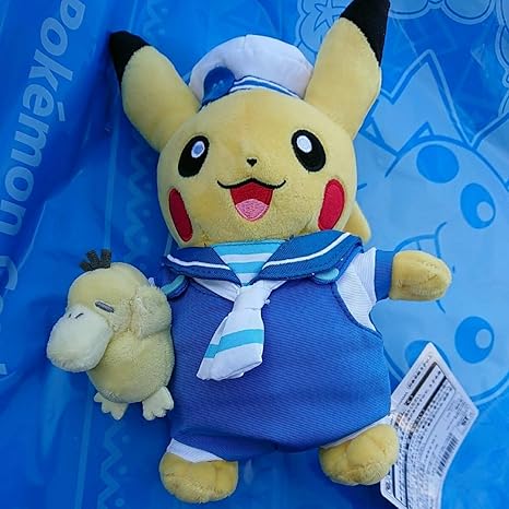 Amazon ポケモンセンターヨコハマ 限定 ピカチュウ ぬいぐるみ コダック 抱っこ タグつき ぬいぐるみ ホビー