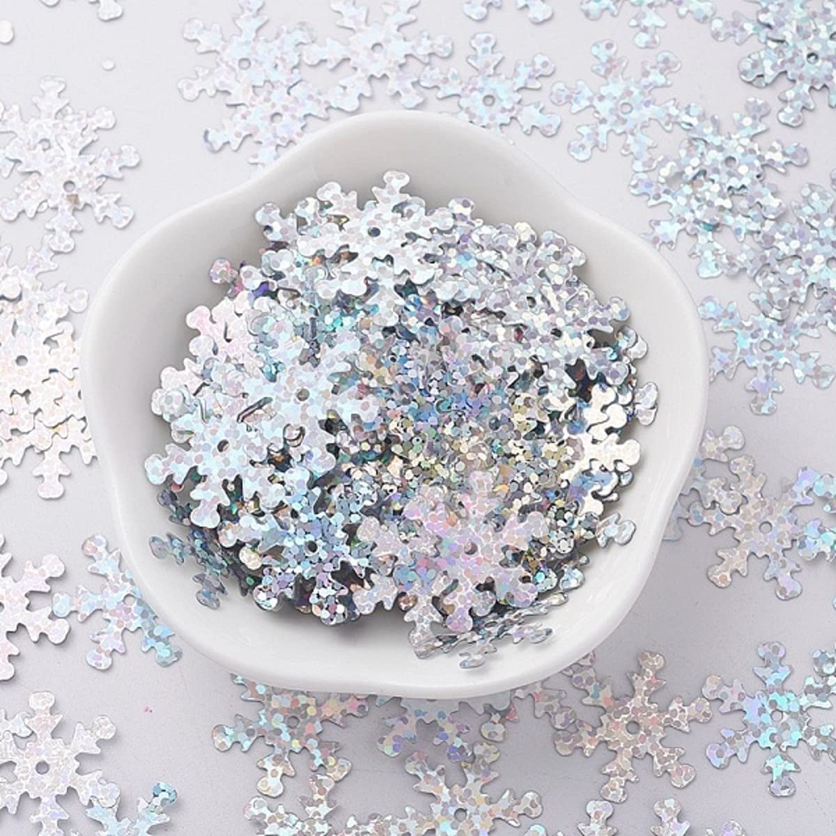Angel Malone Approx. 150 Pieces of Hologram Snowflake Sequins Christmas Confetti Card Making, Scrapbooking, Sewing, Wedding Favours 20mm - UK SELLER (Silver)