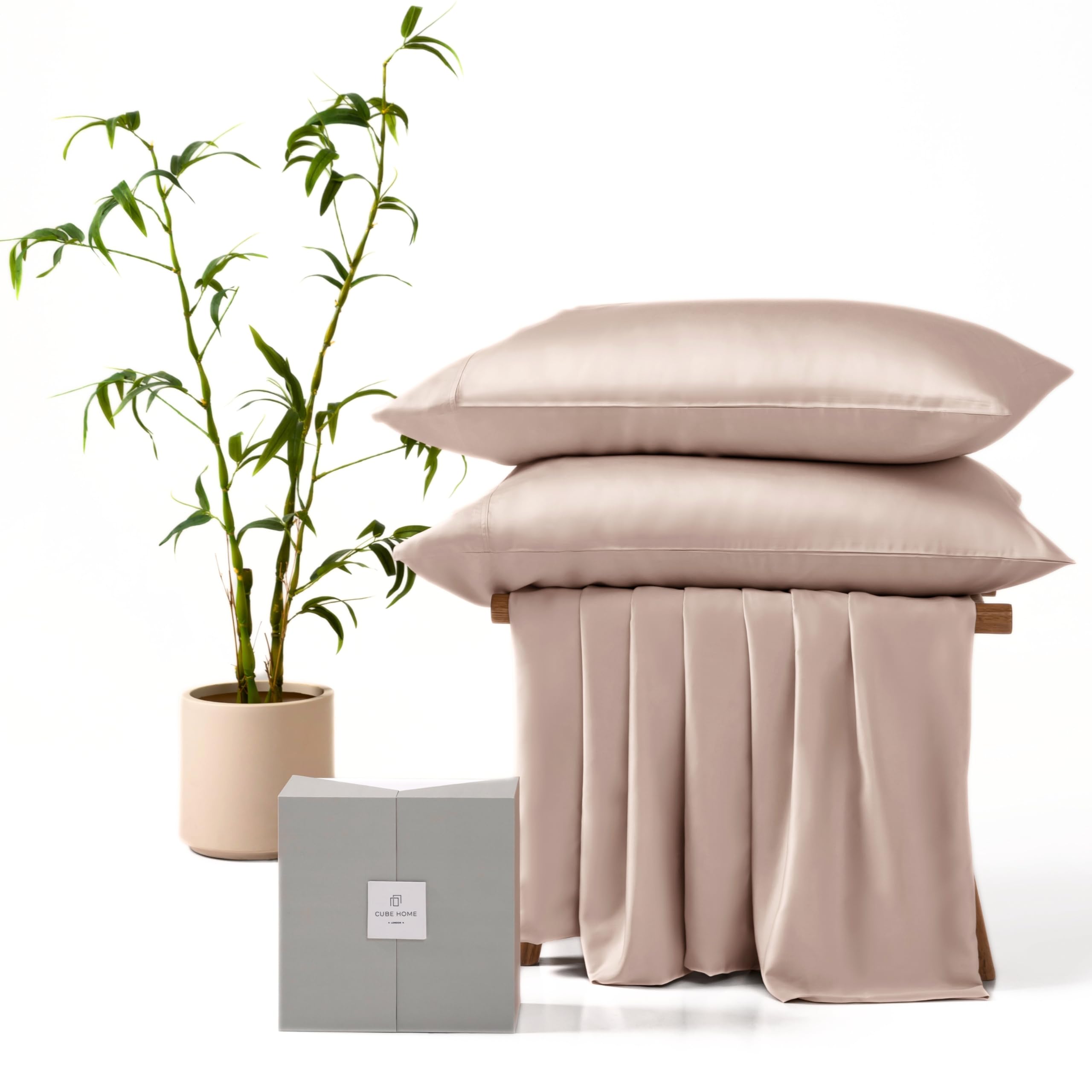 Cube Home - Luxury Bedding 3 Pcs Set (260x220cm Duvet Cover and 2 75x50cm Pillowcases) - 100% Natural Bamboo, Soft, Breathable, Anti-Allergy, Anti-Bacterial - Super King Bed - Camel