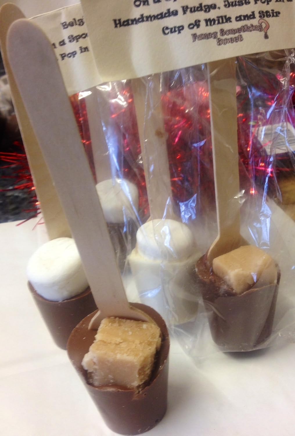 Hot Chocolate On A Spoon Pack Of 10 Belgian Milk Chocolate With Marshmallow Amazon Co Uk Grocery