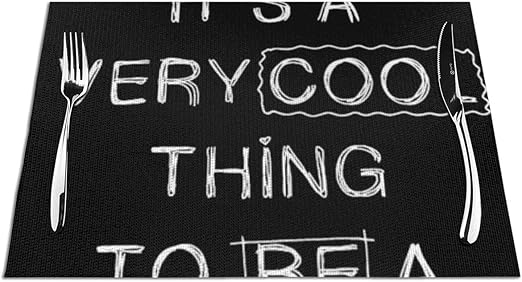 Amazon Co Jp 賢い女の子になるのはとてもクールなこと ランチョンマット プレースマット お食事マット Pvc製 断熱 上品 食卓飾り 汚れ防止 家庭業務兼用 滑り止め 抗菌 無臭 雰囲気アップ おしゃれ 45 30cm ホーム キッチン