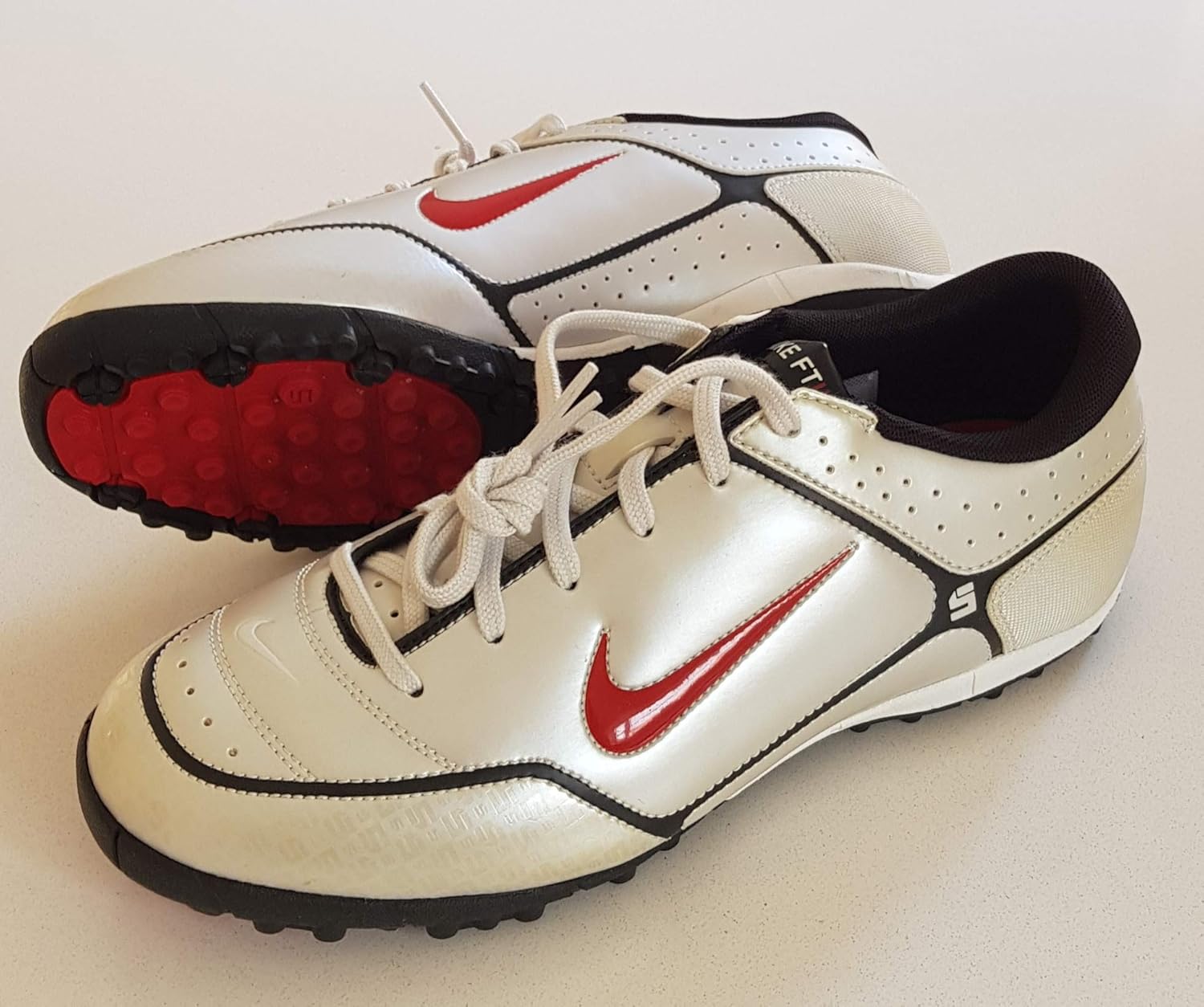 nike first touch astro trainers