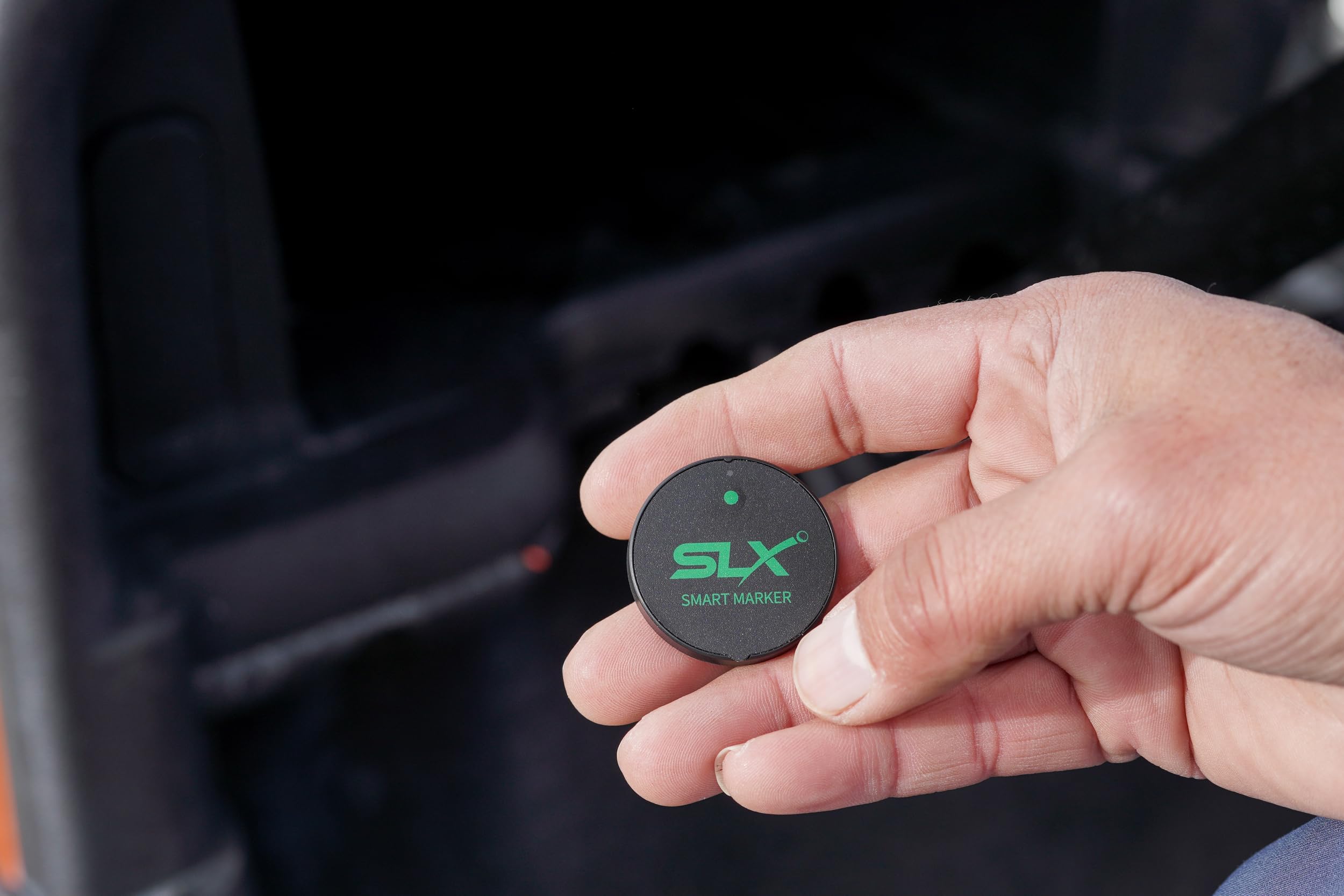 SwingLogic SLX Hybrid Pro Launch Monitor - Combined with HD Magnetic Speaker - Effectively Track Your Ball Speed, Club Speed, Distance and Smash Factor - Portable Golf GPS Device via Bluetooth (Black)