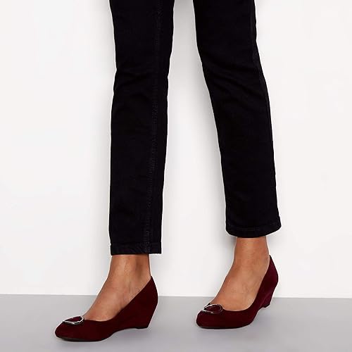 wide fit red court shoes uk