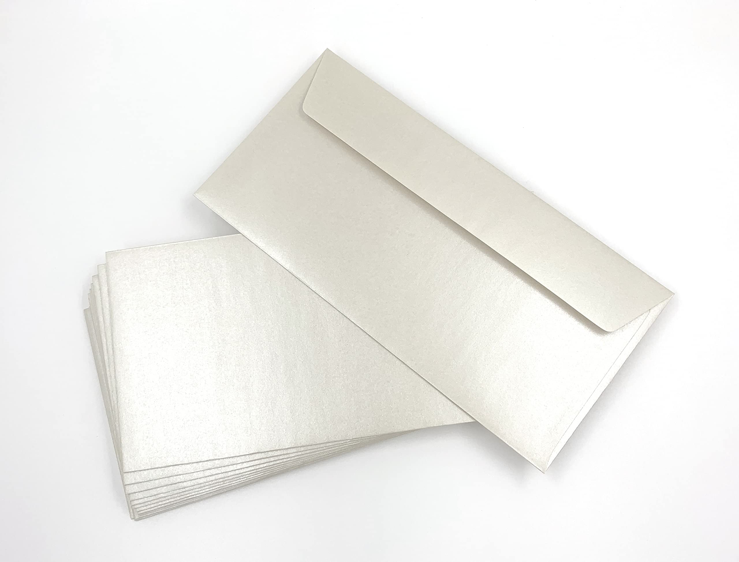 25 Pearlescent Envelopes, White Pearl, Pearls, Pearl Effect, 220 x 110 mm, Peel and Seal, Premium: 100 g/m²
