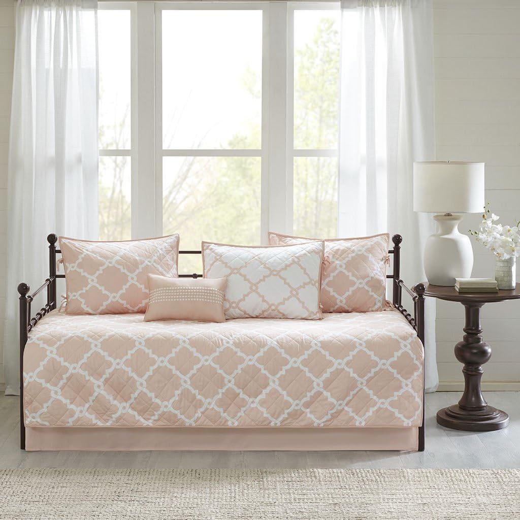 Madison Park Essentials Merritt Daybed Size Quilt Bedding Set - Blush, Geometric – 6 Piece Bedding Quilt Coverlets – Ultra Soft Microfiber Bed Quilts Quilted Coverlet