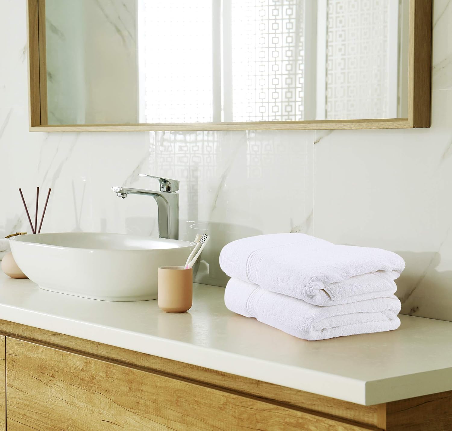 Utopia Towels Towel Set, 2 Bath Towels, 2 Hand Towels, and 4 Washcloths, 600 GSM 100% Premium Ring Spun Cotton Highly Absorbent Towels for Bathroom, Shower Towel, (Pack of 8): Home & Kitchen