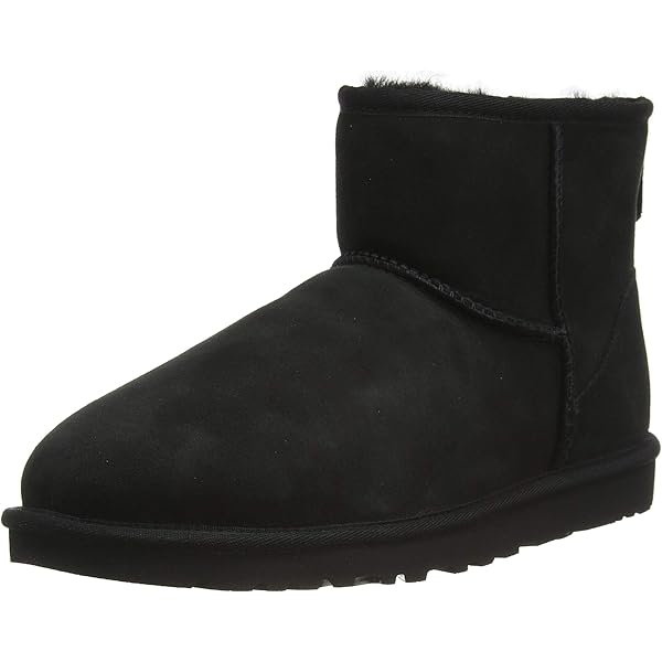 Amazon.com | UGG Men's Classic Short Boot, Black, 08 | Snow