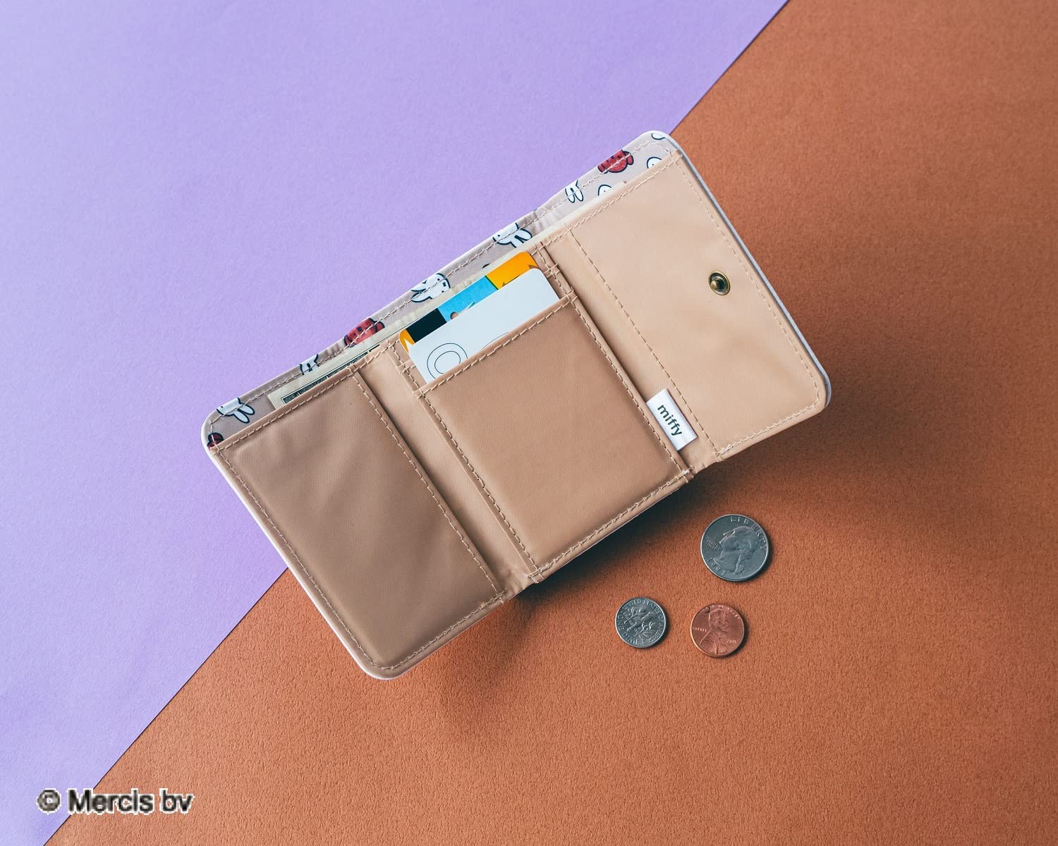 ESSE (エッセ) 2022年10月号特装版 ミッフィーミニ財布:9/2発売【雑誌付録】大人かわいいカード収納つきミッフィーミニ財布