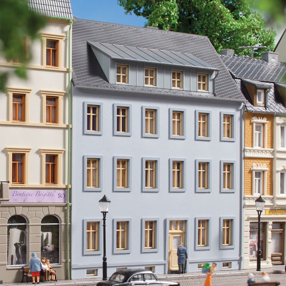 Auhagen 13340 "Townhouse Markt 4" Modelling Kit