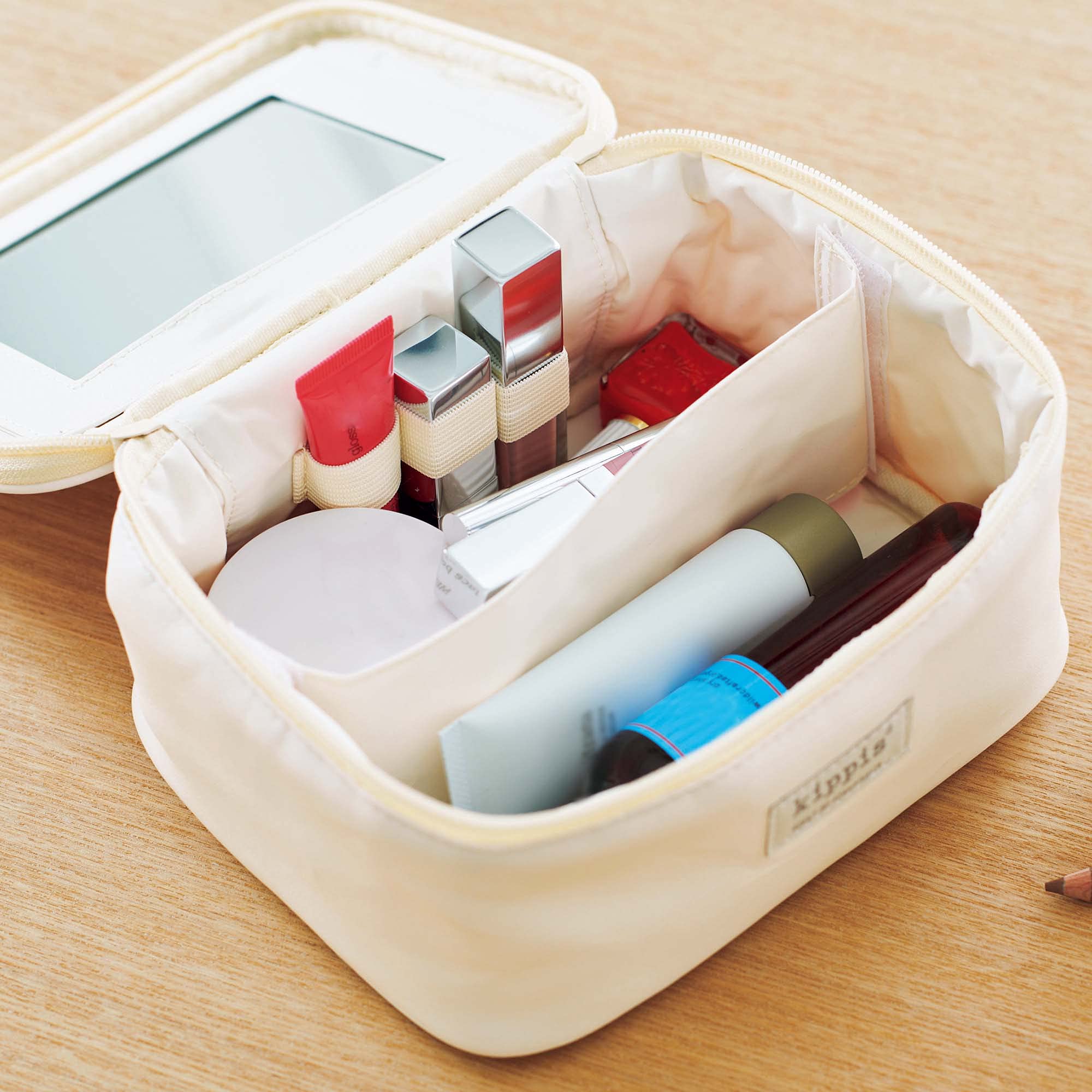 リンネル 2021年9月号：7/19発売【雑誌付録】kippis(キッピス)北欧柄ドレッサーポーチ