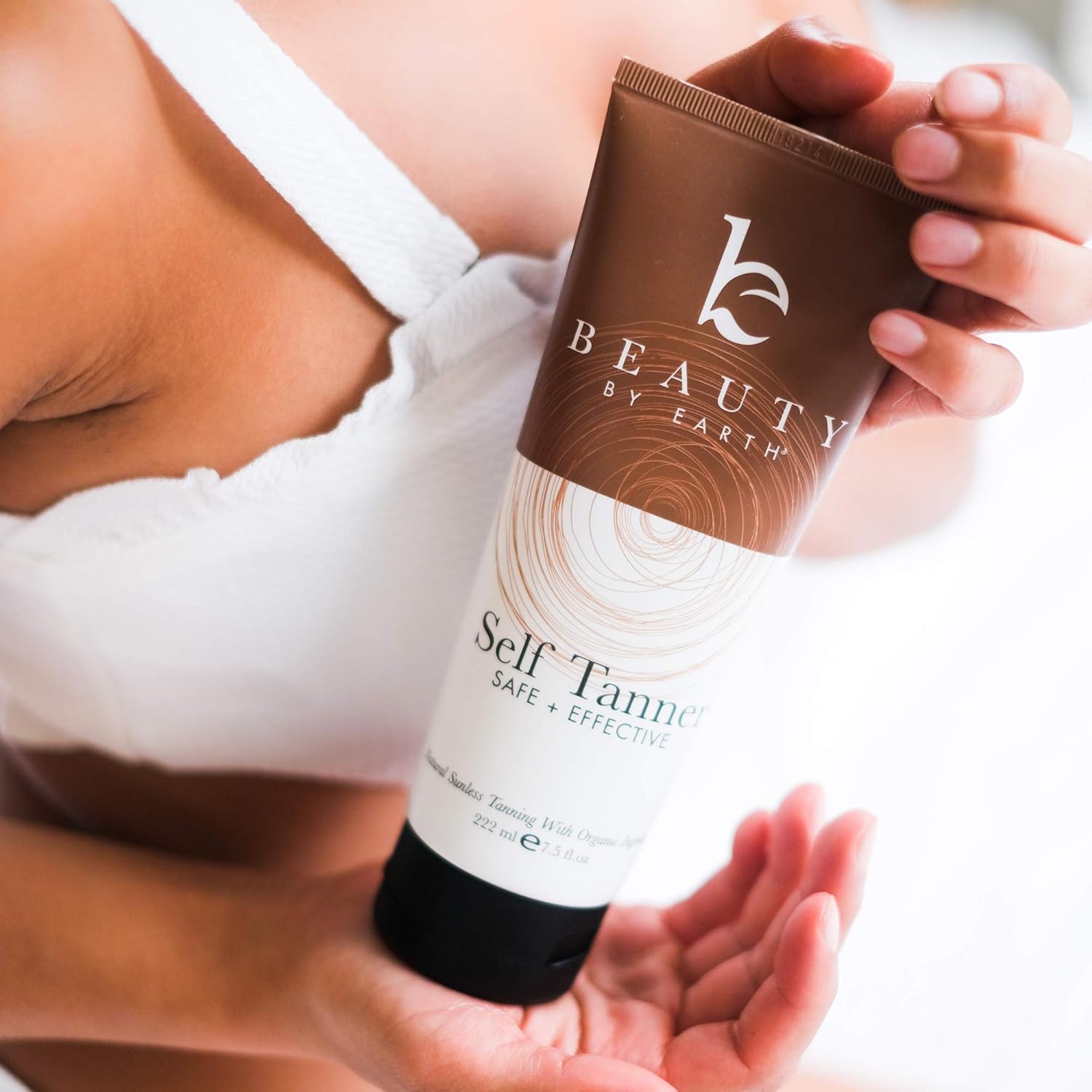 Self Tanner - With Organic Aloe Vera & Shea Butter, Sunless Tanning Lotion and Bronzer Buildable Light, Medium or Dark Tan for Natural Looking Fake Tan, Self Tanners Best Sellers (7.5oz) : Beauty