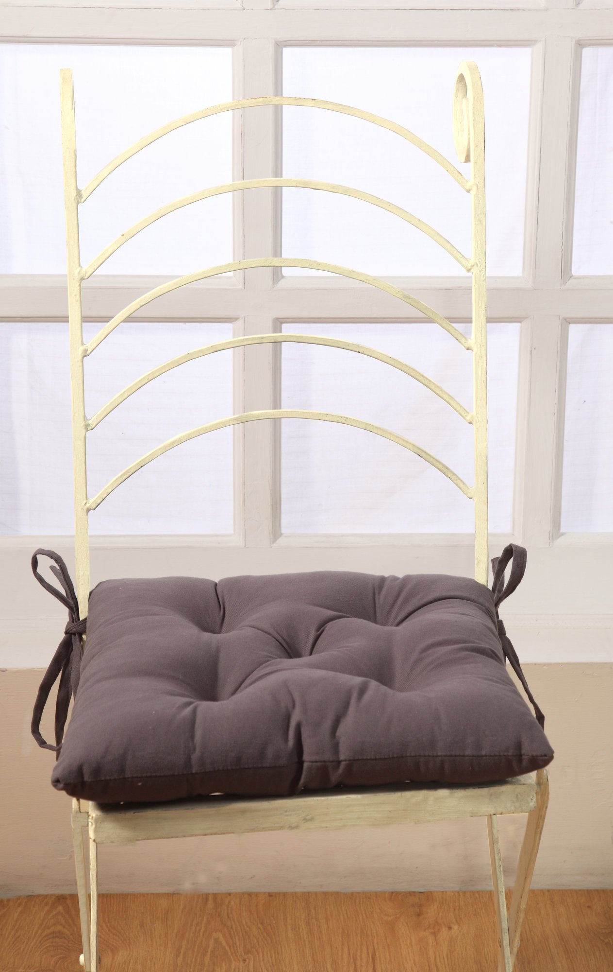 4 X 100% Cotton Outer Shell, 100% Polyester (FR) Filling Quilted Seat Pad Dinner Chair Cushion with Ties, 40 x 40 x 6cm - Smoke