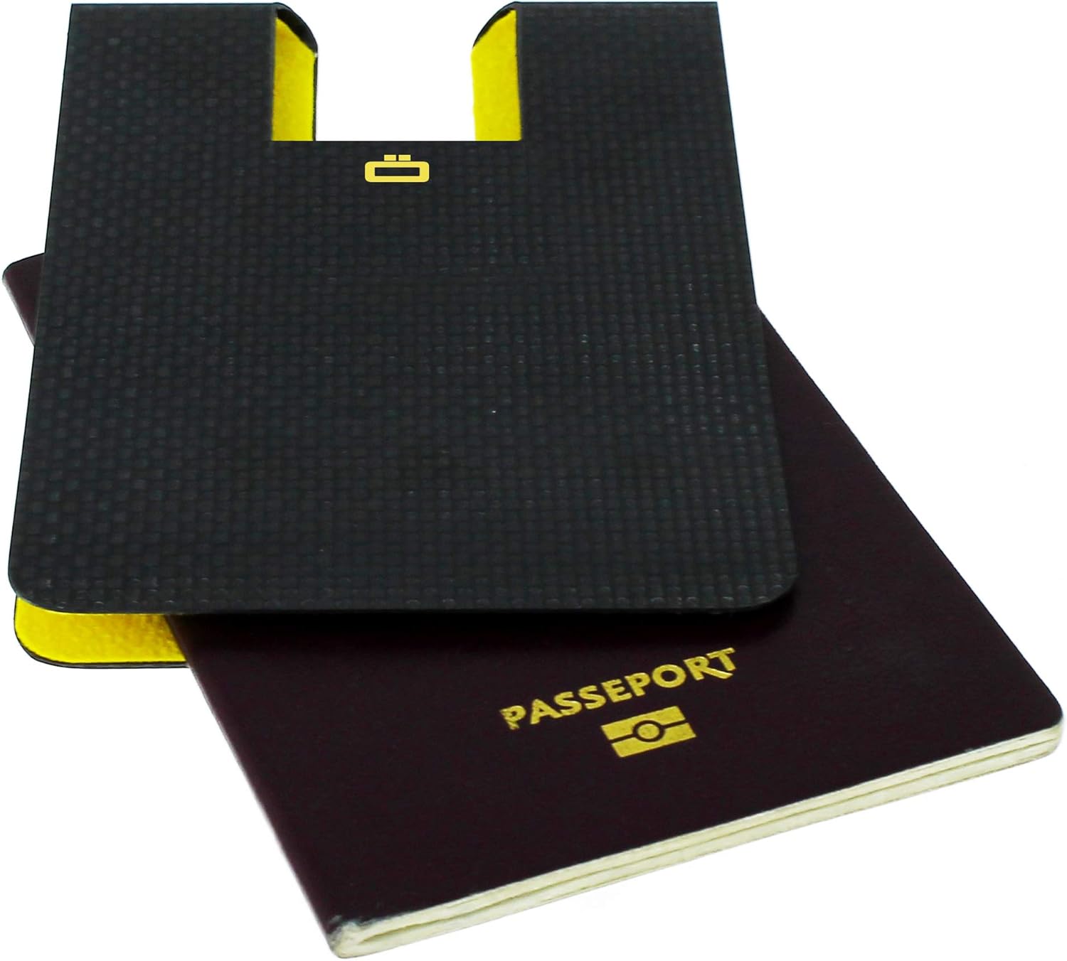 Ögon Smart Wallets CPC Carbon Passport Clip Carbon Fibre Passport