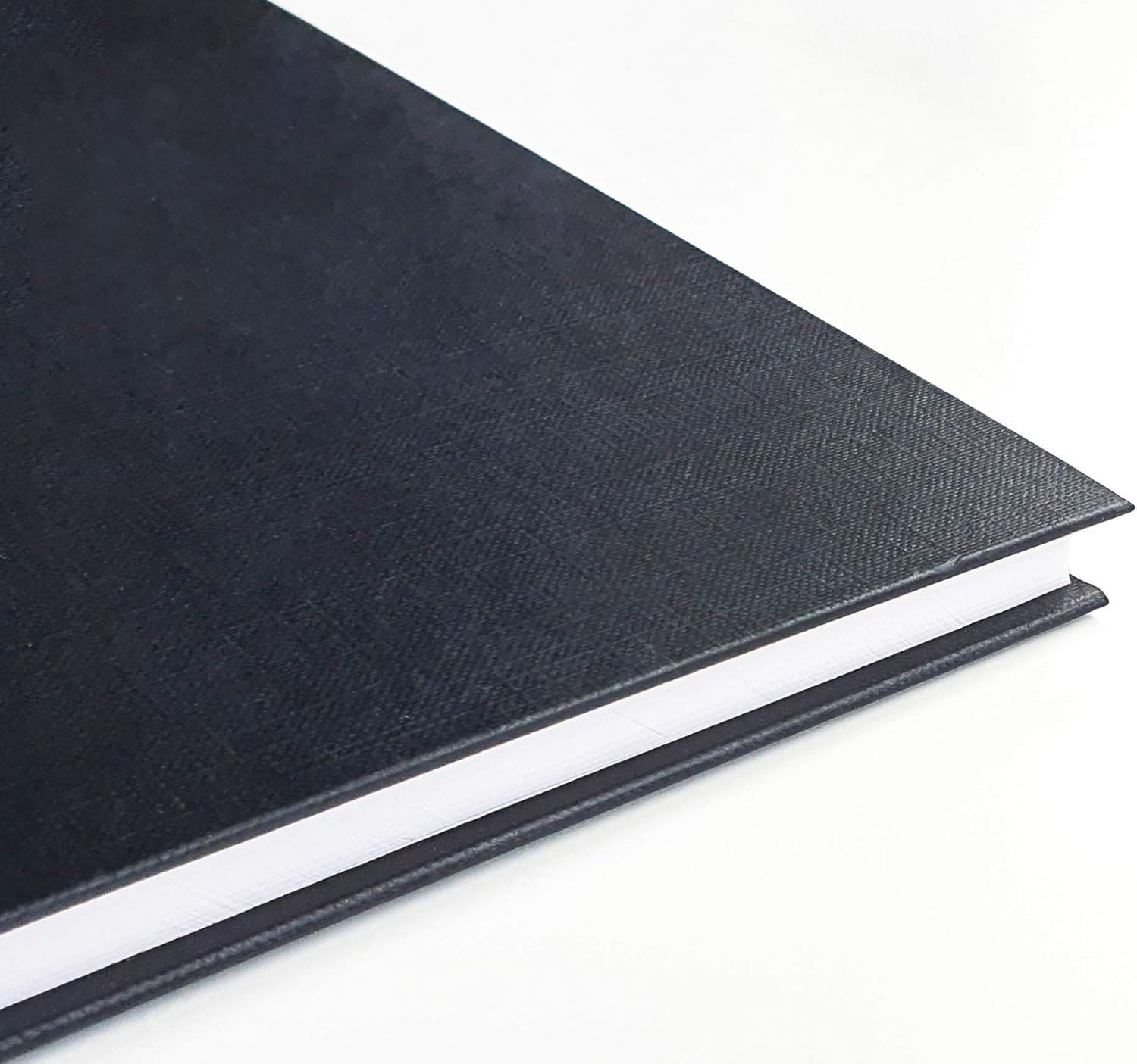 Silvine A4 Portrait Casebound Sketchbook - 96 Pages (48 Sheets) 140gsm Textured White Cartridge Paper - Image 4