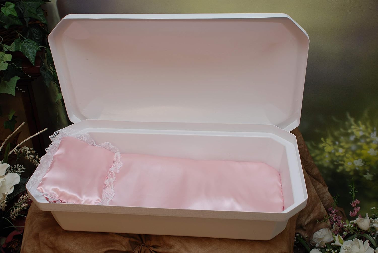 Newnak's Pet CasketsPet Casket White/Pink (3 Sizes