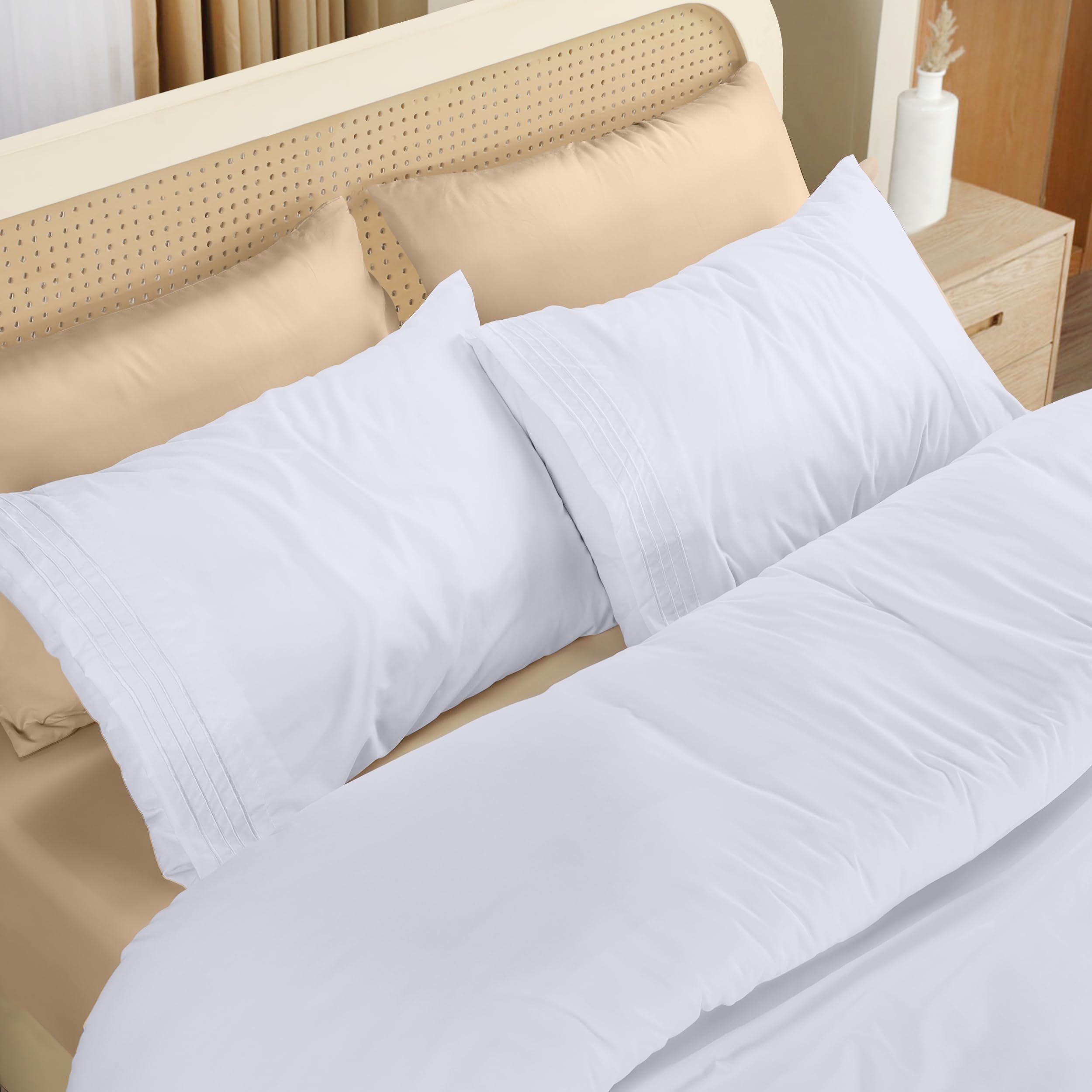 Utopia Bedding Double Duvet Cover Set - Duvet Cover Double with Embroidered Pillowcases - Soft Microfibre Polyester Bedding (White)