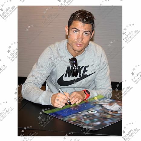 Cristiano Ronaldo del Real Madrid firmada Foto: El tiro imparable ...