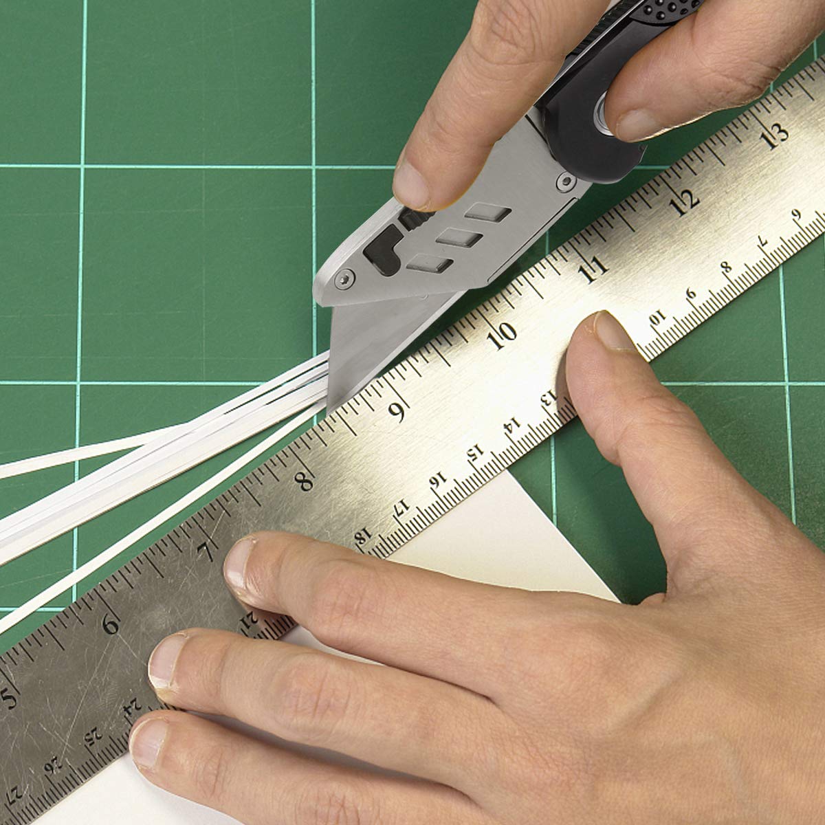 Utility knife - Morpilot Safety Lock-Back Design, and Lightweight Aluminum Body, Includes 50 replaceable stainless steel blades