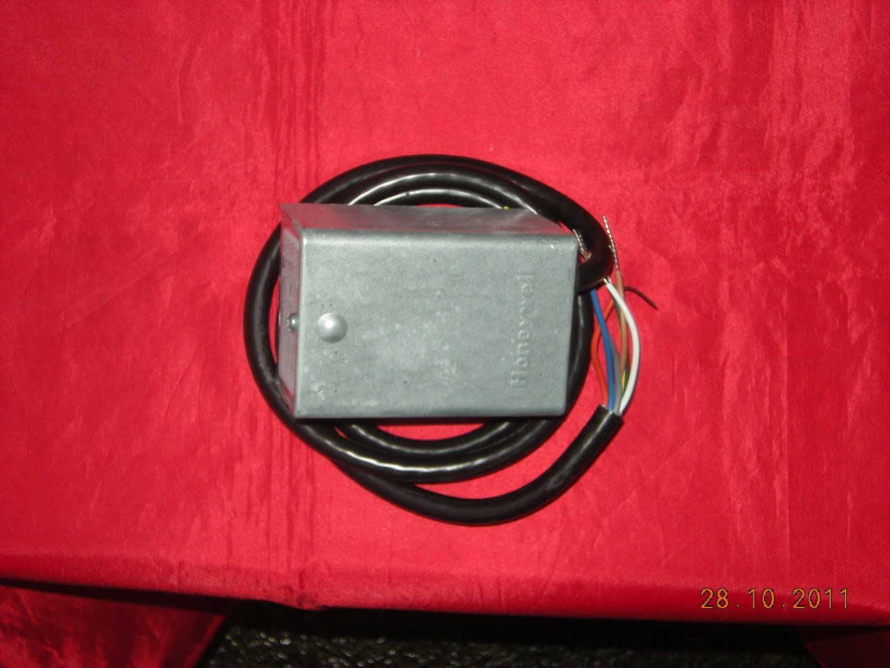 Honeywell 40003916-001 V4043 Replacement Powerhead Zone Valves, 240 V