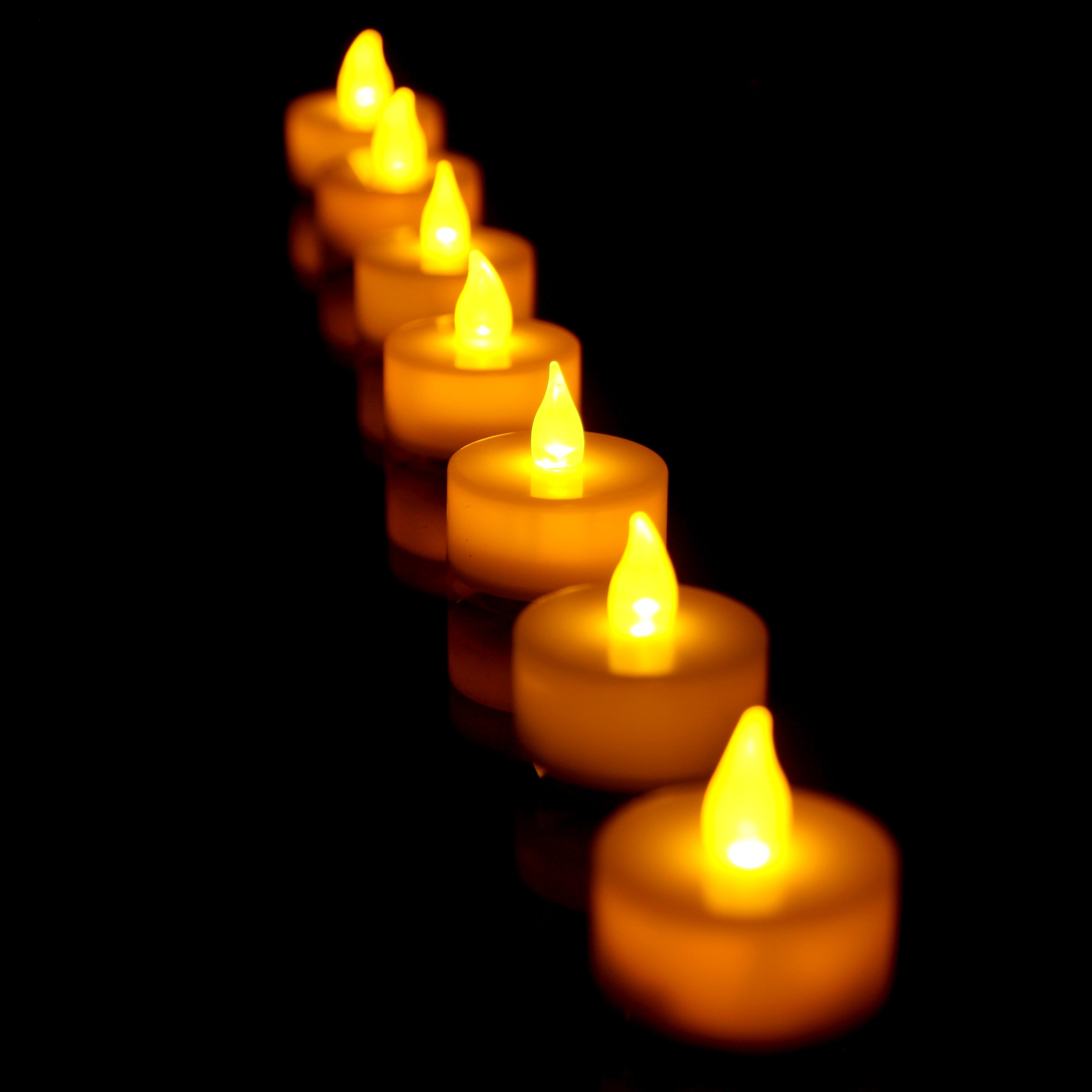 Galleon Instapark Pack Of 24 Flameless LED Tea Light Candles Battery