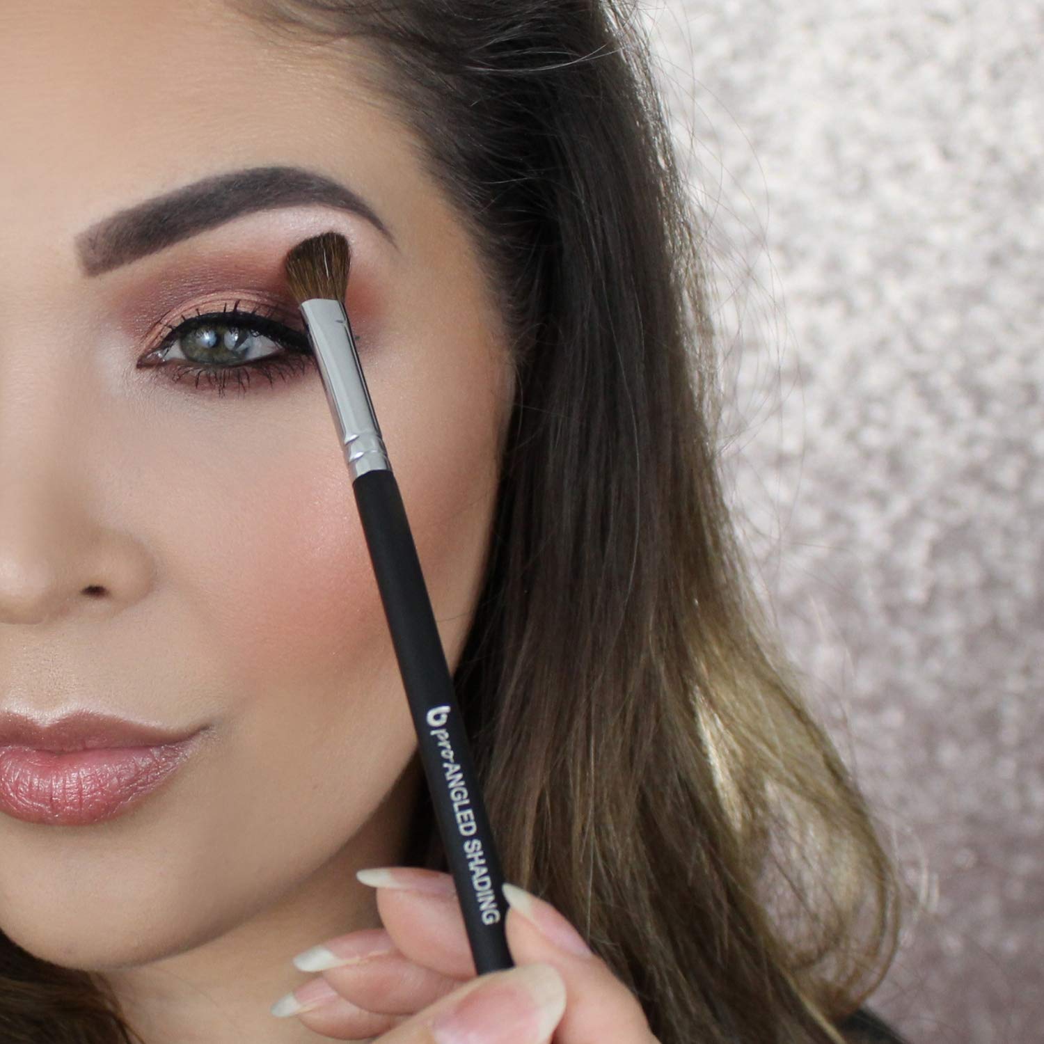 Angled Shading Eyeshadow Makeup Brush - Eye Brow Bone Highlighter, Small Soft Natural Slanted Angle Bristle for Highlighting Eyebrows, Shading, Blending Shadow Color in Crease, Highlight Inner Eyes: Beauty