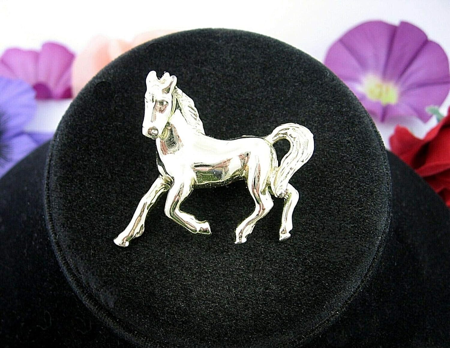 Running Horse PIN Vintage Facing Front Brooch Goldtone 1 3/