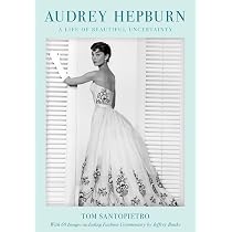 Audrey Hepburn: A Life of Beautiful Uncertainty | Amazon.com.br