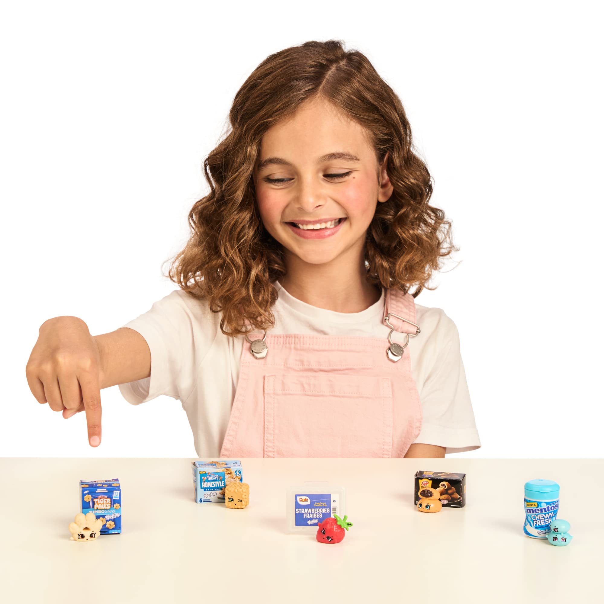 Shopkins Real Littles Snack Time 8 Pack, 8 Plus 8 Real Branded Mini Packs Including 5 Hidden Surprises Inside.