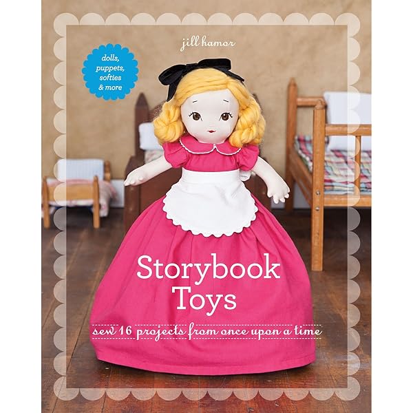 Wee Wonderfuls: 24 Dolls to Sew and Love: Lang, Hillary