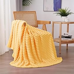 Linecooo Light Yellow Fleece Throw Blanket