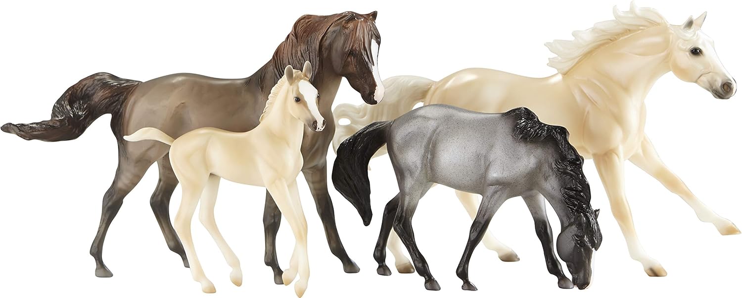 Breyer Classics Cloud's Encore Gift Set Horse Toy Model, Playsets