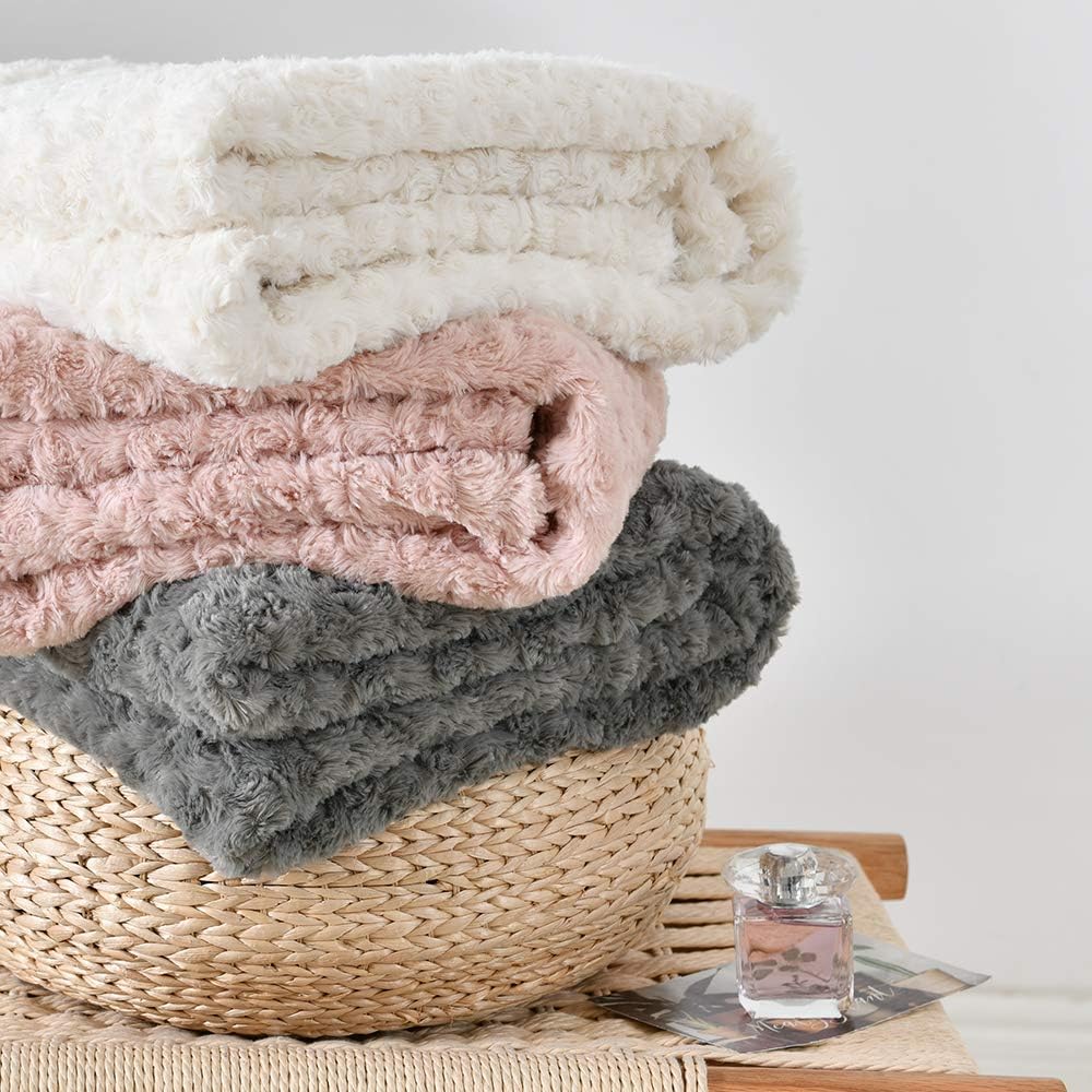 Vangao Throw Blanket Dimensional Rose Pattern Design Light Weight Luxurious Cozy Fuzzy Texture Hypoallergenic for Couch Chair Bed 50x60, Pink: Kitchen & Dining