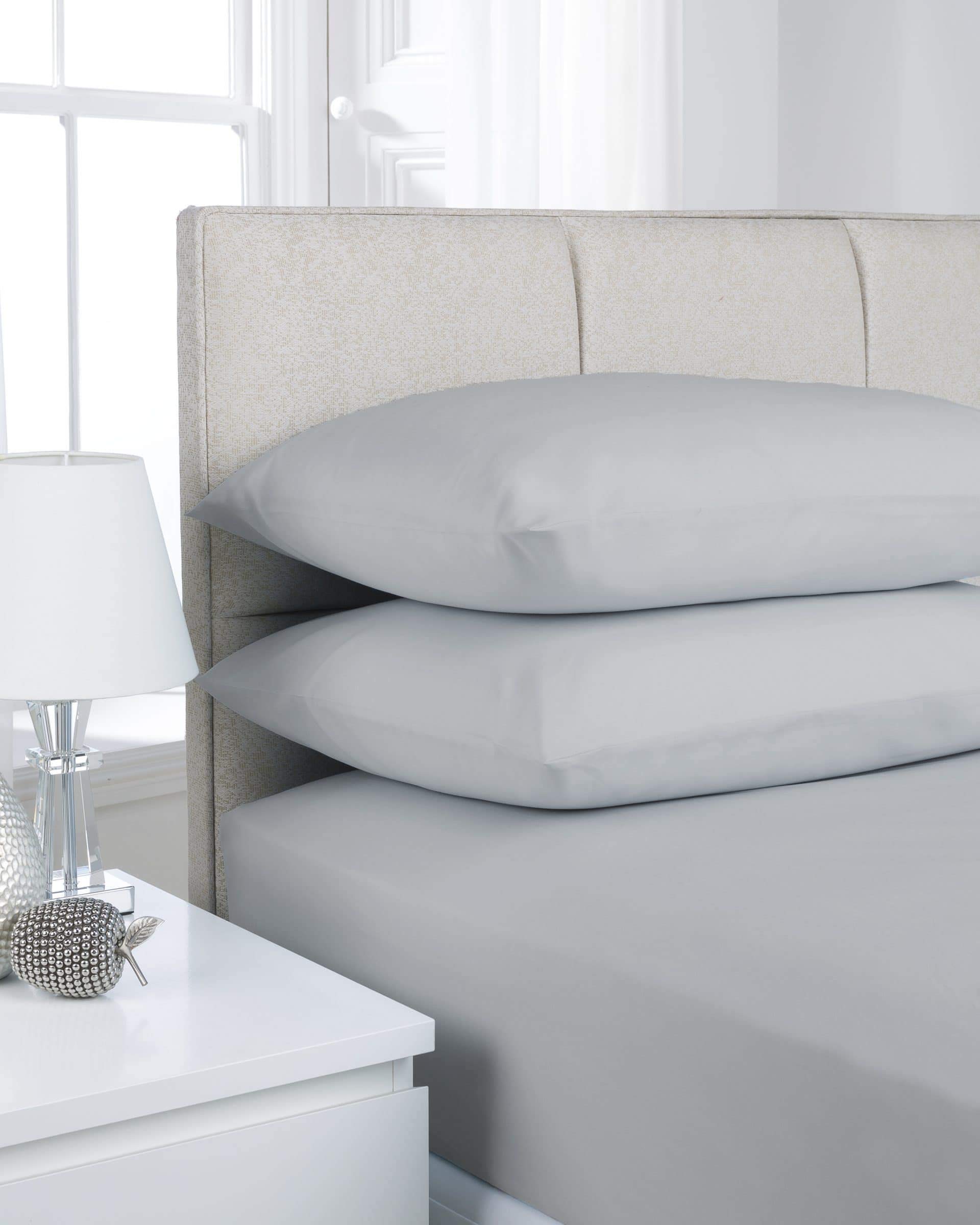 mFabrics New Polycotton Plain Dyed Housewife 4 Pack Pillow Covers - Easy Care Bedroom Pillowcases - Standard Size 50 x 75 cm Pillowcases (Silver)