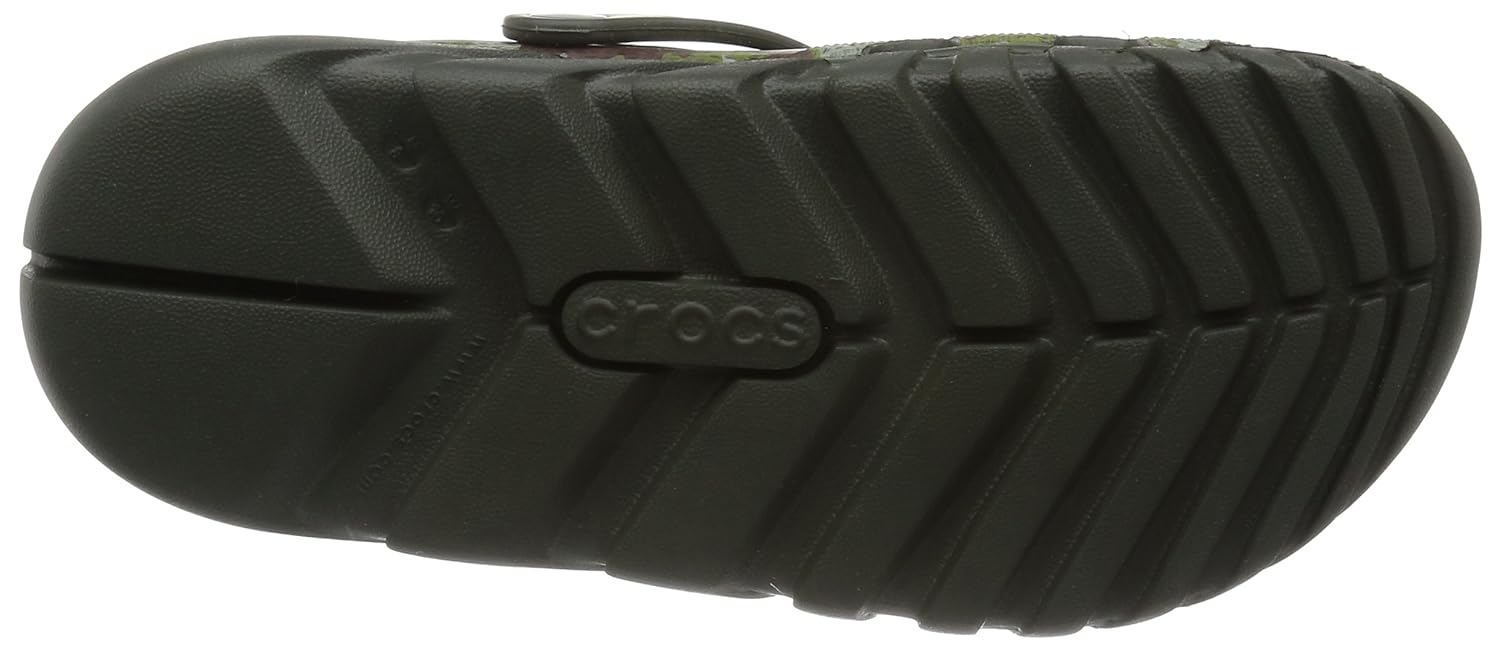 crocs unisex duet max camo clogs and mules
