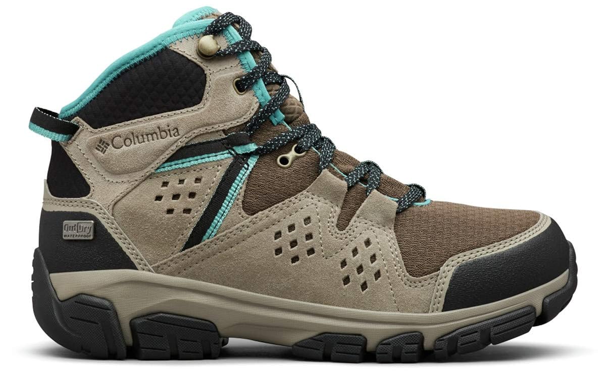 amazon columbia hiking boots