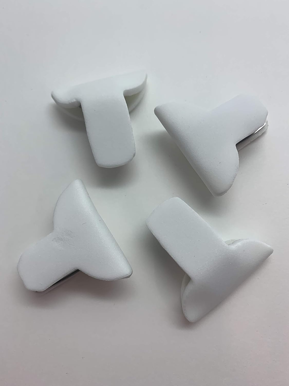 Comforter Clips Fresh Ideas Padded Clips – Blanket Fasteners Prevents Comforters from Shifting Inside Duvet Cover Bedding Accessories, 4-Pack: Home & Kitchen