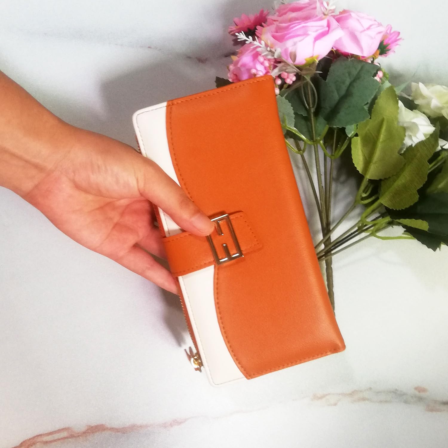 Gosyfeti Slim Thin Wallets for Women, Ladies Trendy Bifold Long Purse, Large Capacity Cards Holder with Zipper Pocket for Cash, Coins, ID Card (Brown)