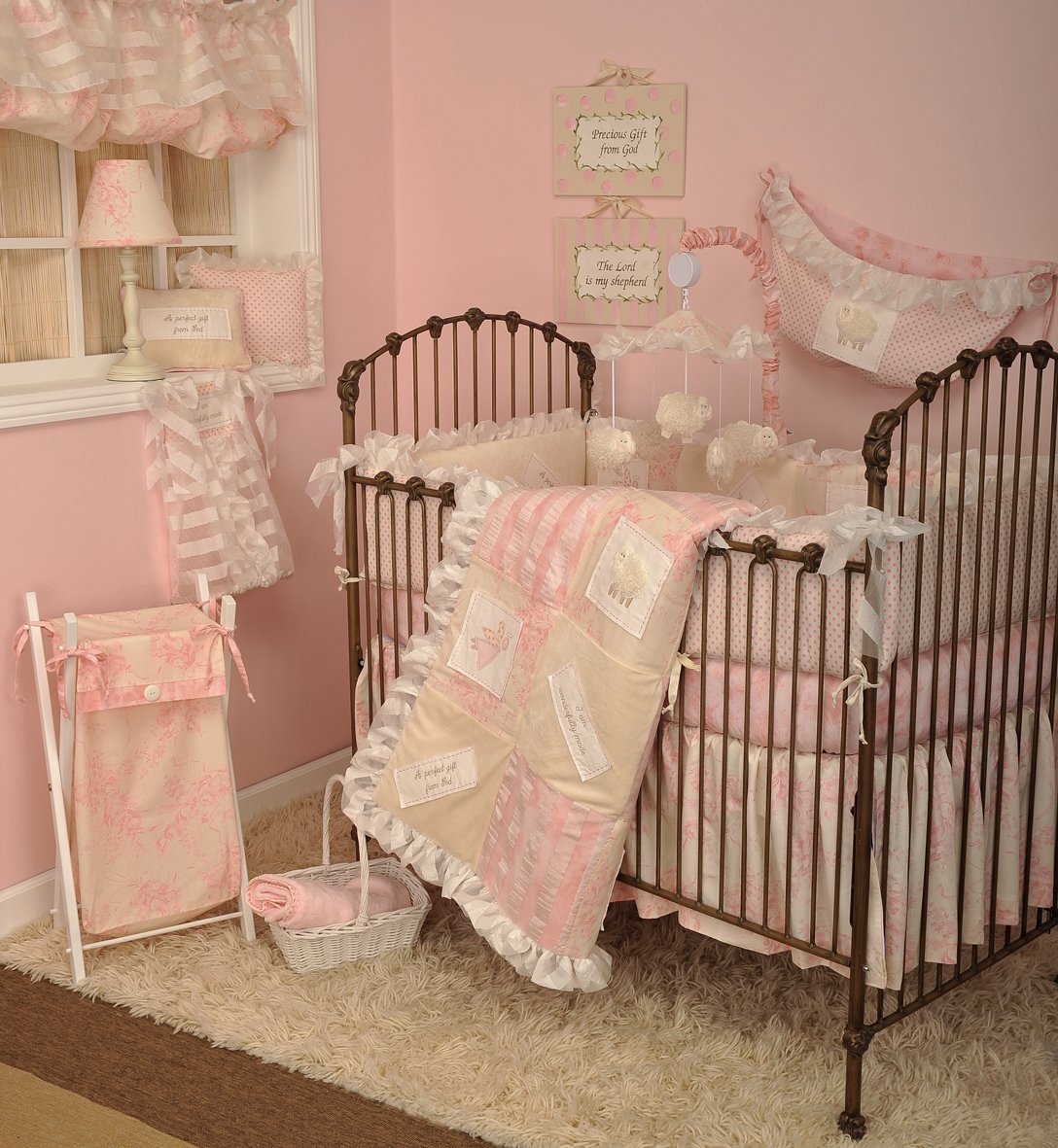 Best Stripped Baby Bedding