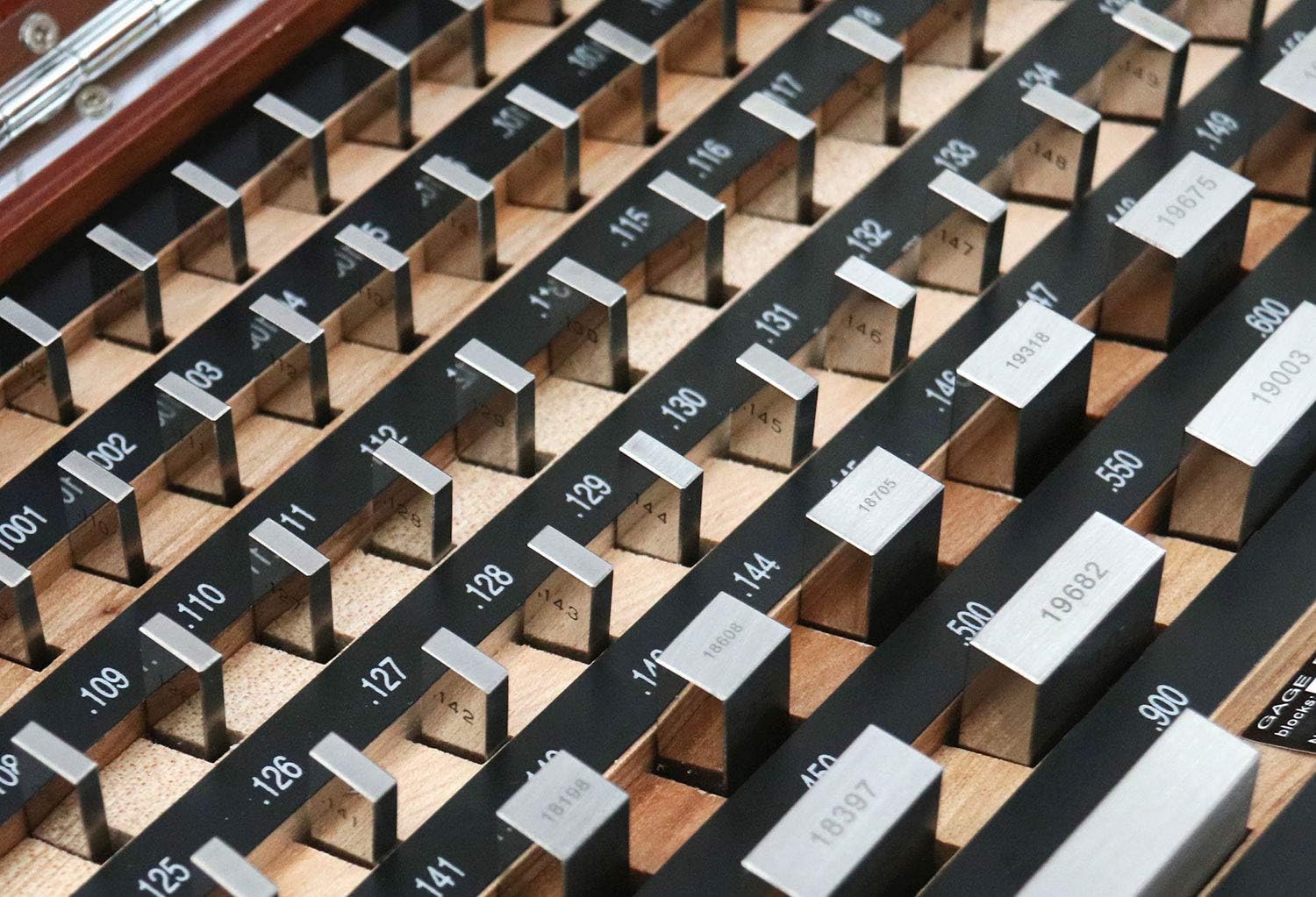 Accusize Industrial Tools 81 Pcs Steel Gauge Block Set, Grade B, P900-S581: Home Improvement