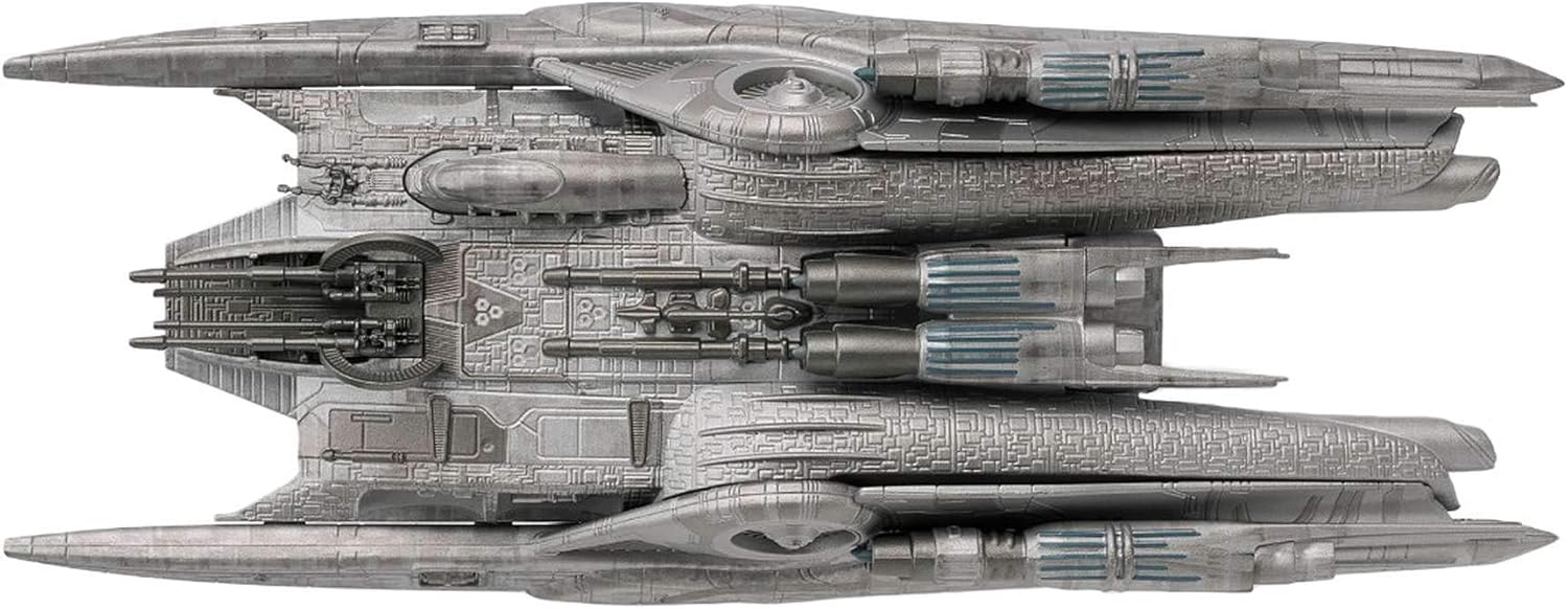Hero Collector | Battlestar Galactica Collection | Heavy Raider with Magazine Issue 19 by Eaglemoss: Toys & Games