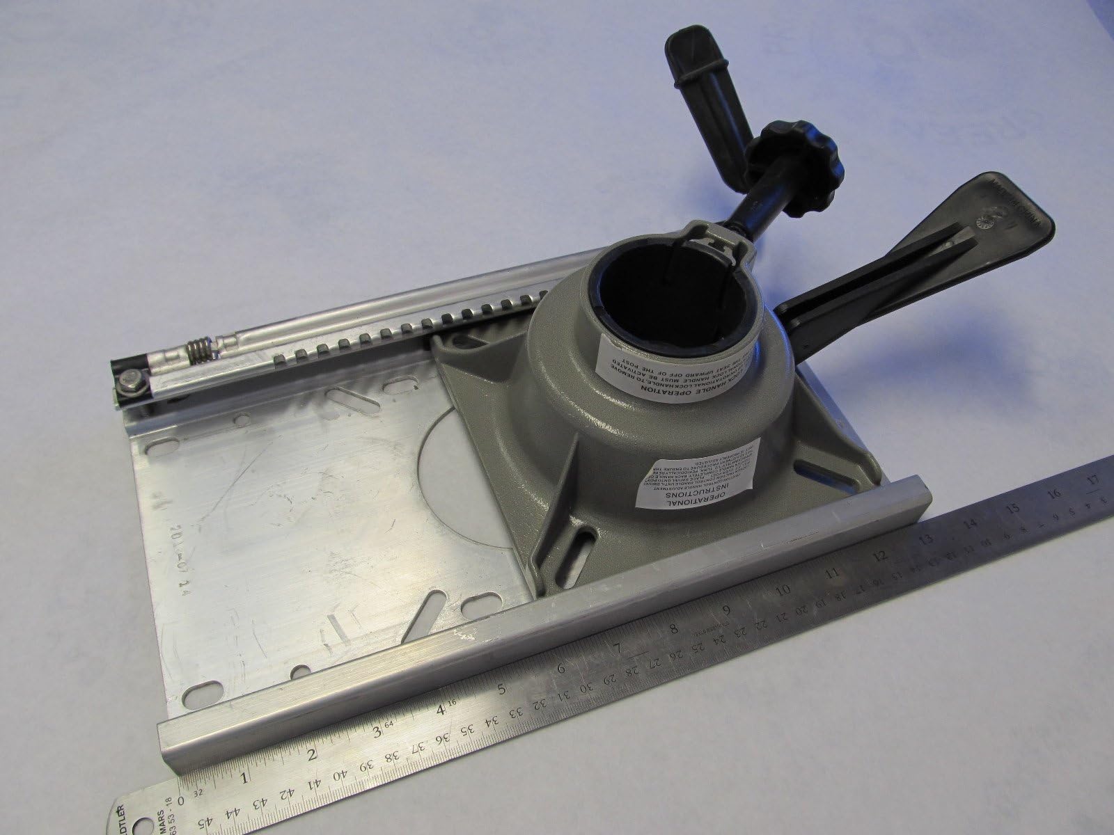 TR LOCK III, 2 3/8", LOCKING