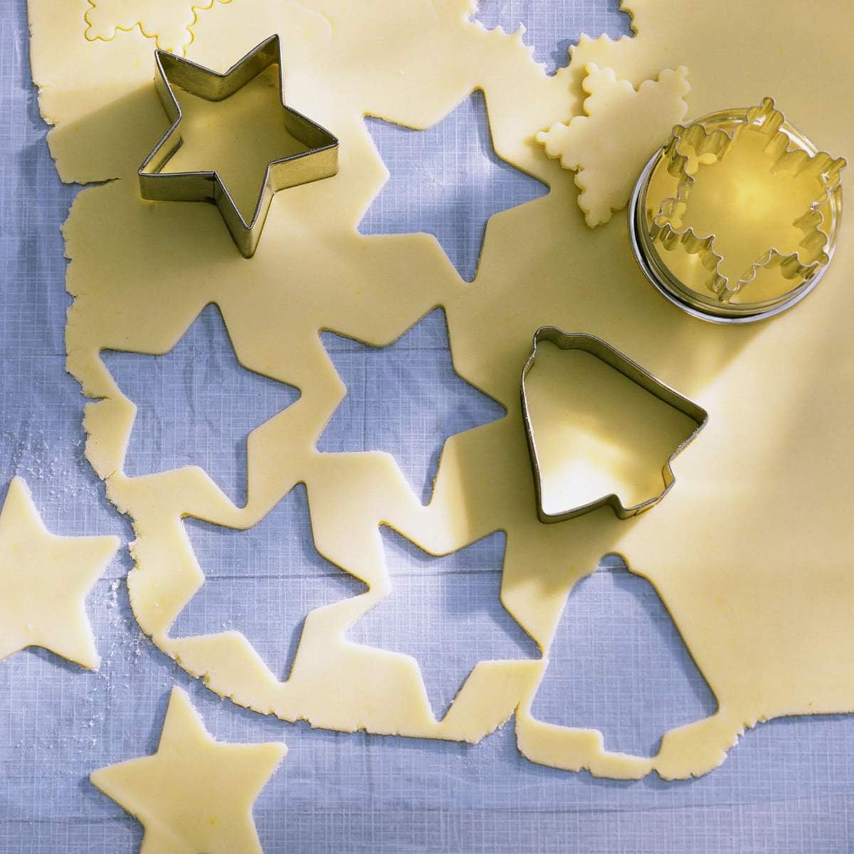 Cookie Cutter Set, Gyvazla 10PCS Cookie Cutter Stainless Steel Snowflake, Tree, Gingerbread Boy - Image 5
