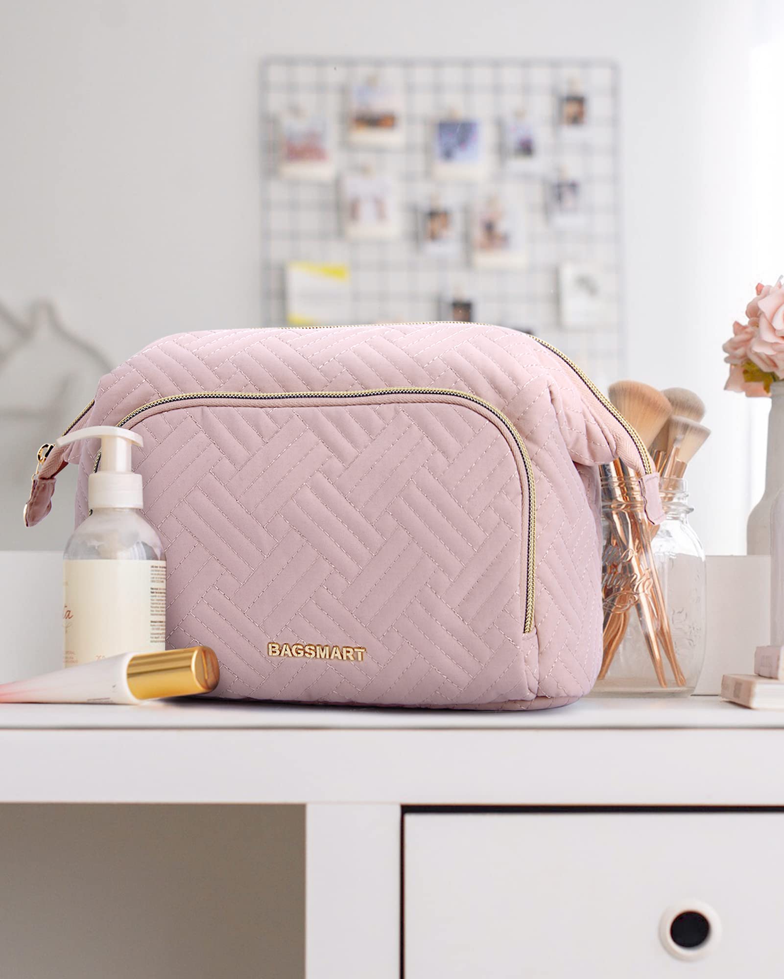 BAGSMART Travel Makeup Bag, Cosmetic Bag Make Up Organizer Case,Large Wide-open Pouch for Women Purse for Toiletries Accessories Brushes