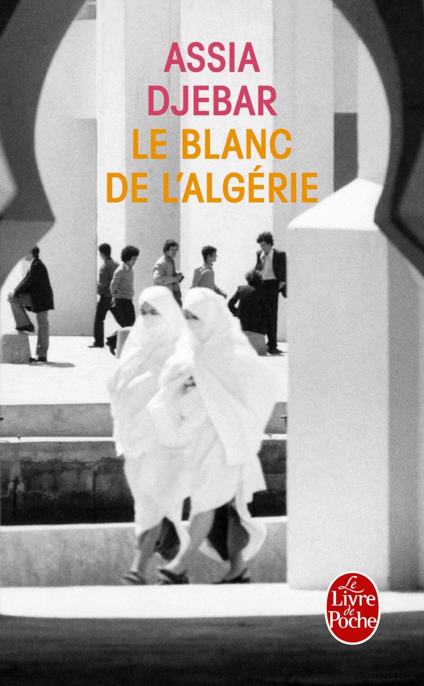 femmes d'alger dans leur appartement fiche